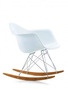 Eames Plastic Armchair RAR 