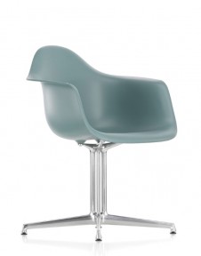 Eames Plastic Armchair DAL 
